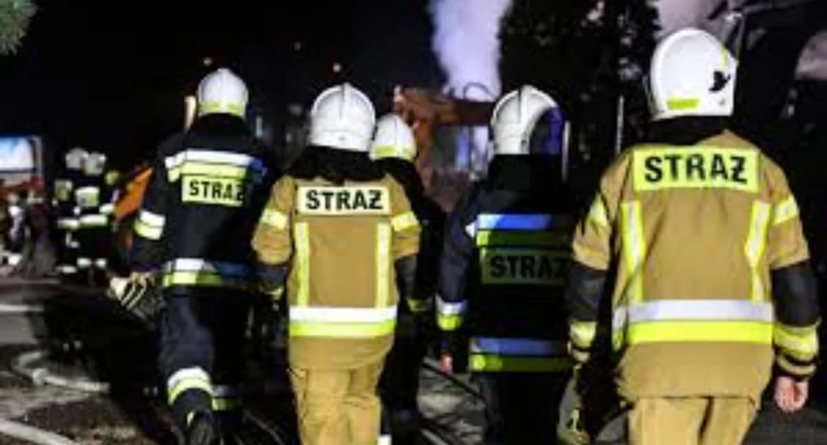 Strażacy i policjanci znaleźli zwłoki 50-letniego mężczyzny 