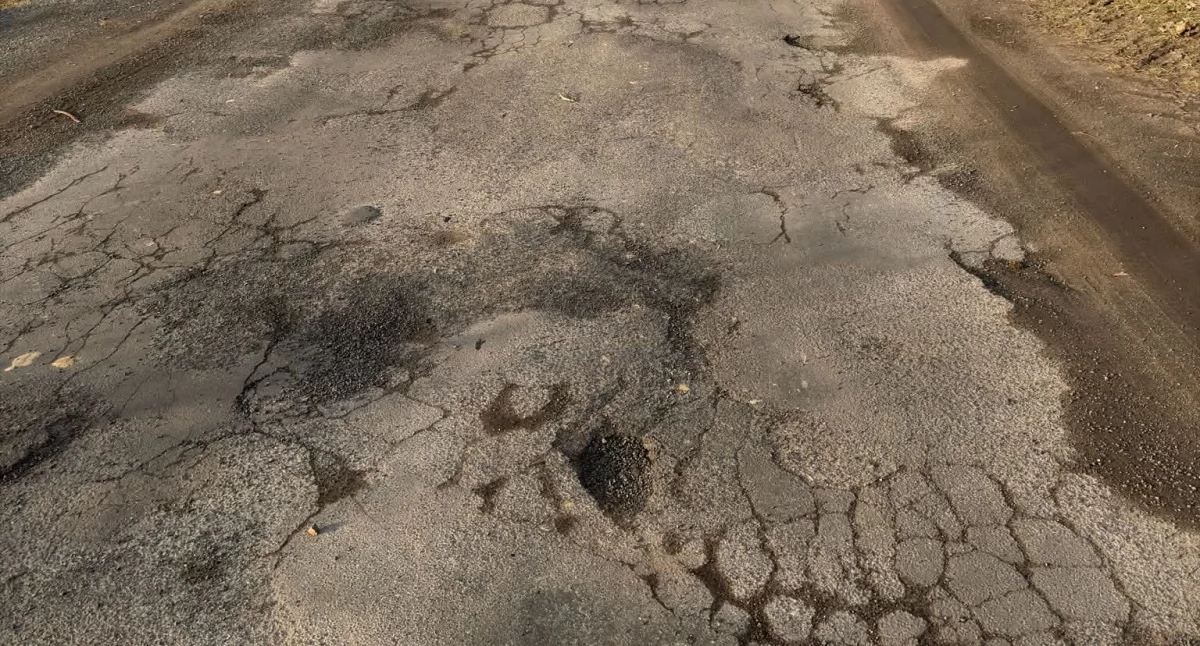 Chcą przebudować drogę powiatową, która znajduje się w fatalnym stanie  