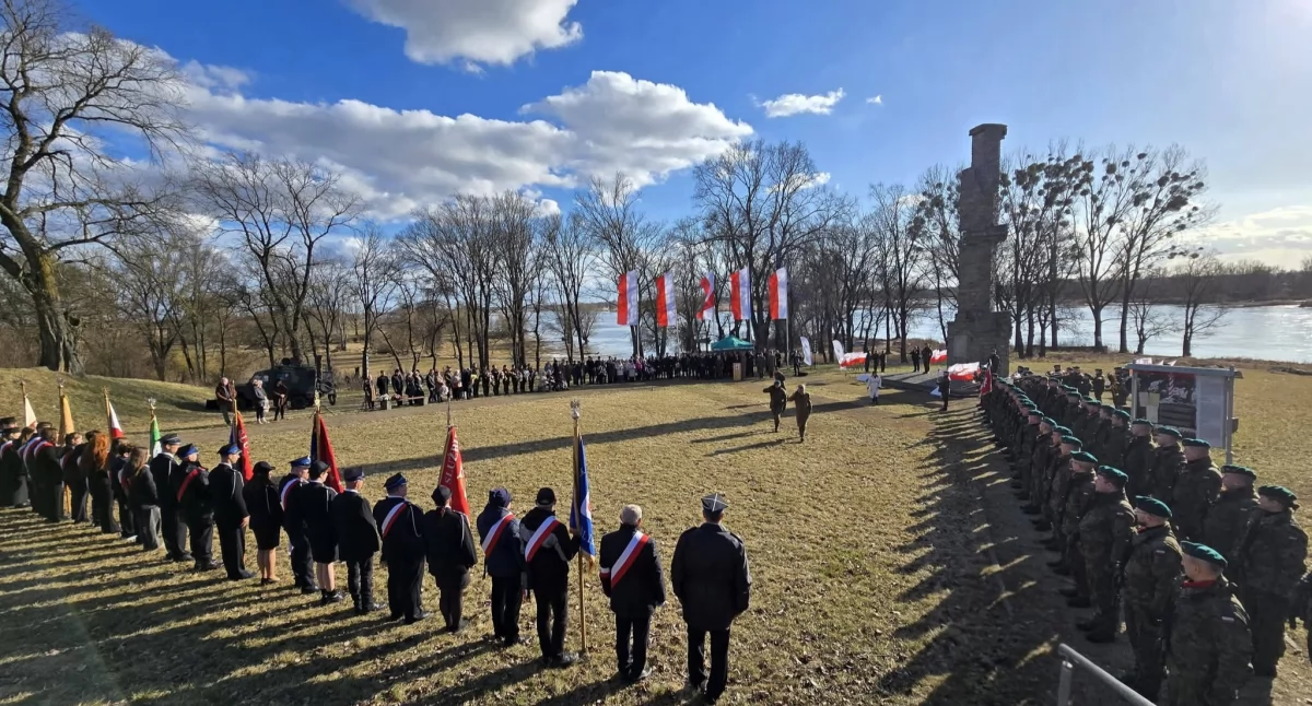 Upamiętnili 81. rocznicę pierwszego biało-czerwonego słupa granicznego [GALERIA]