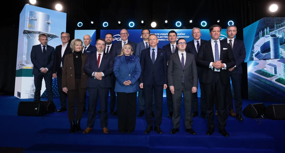 PGE podpisała umowy na budowę dwóch nowych elektrowni gazowych w Rybniku i Gryfinie