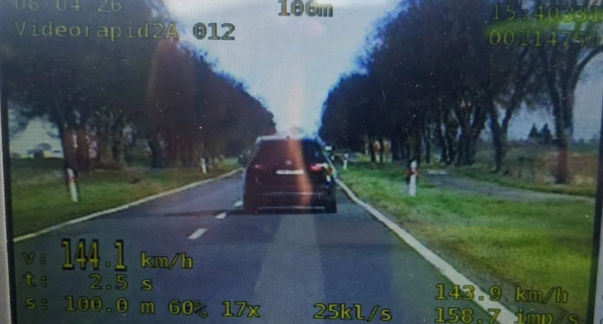 Pędzili na... utratę prawa jazdy i wysokie mandaty