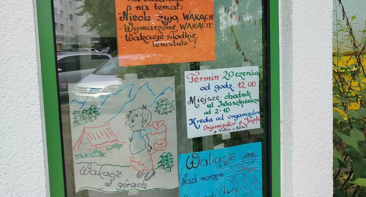 Emerytowany nauczyciel zorganizował dla dzieci wspólne otwarcie wakacji! [GALERIA]