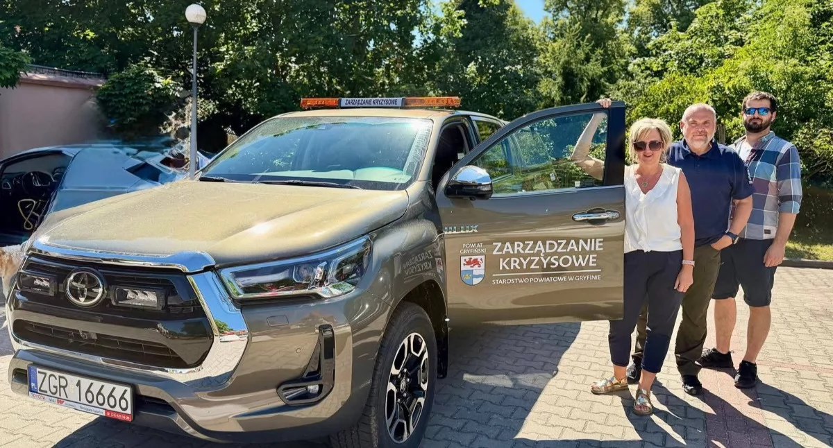 Będą robić brum brum Toyotą Hilux