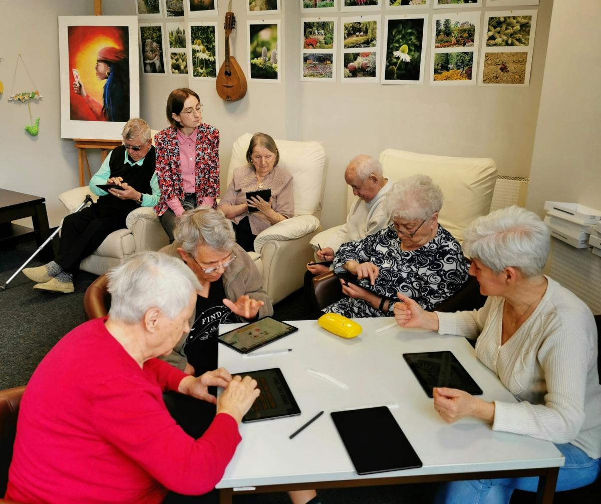 Nowe technologie w Domu Dziennym Senior+ [GALERIA]