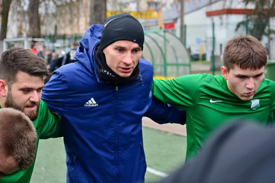 Maciej Ropiejko zagra ze swoimi, przeciwko swoim. 