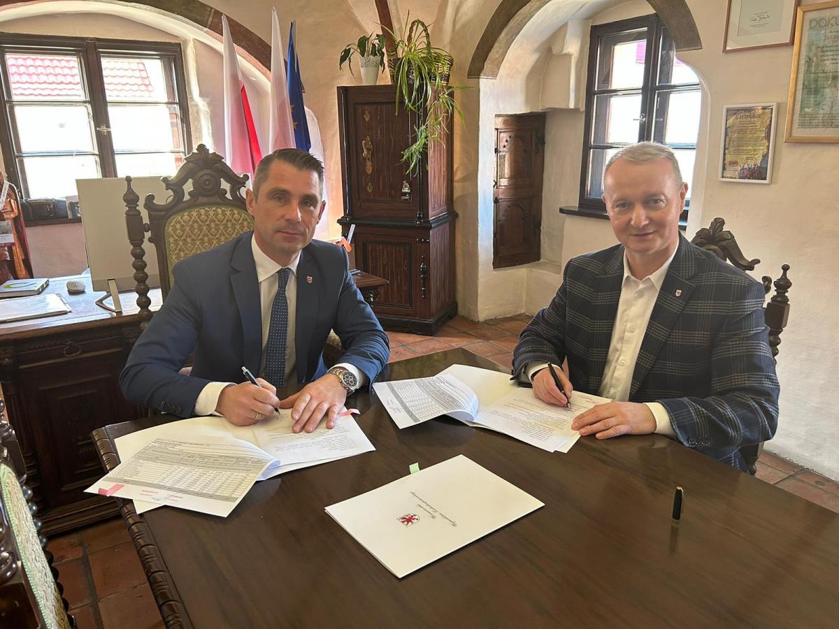 144 tys. złotych na plac zabaw z elementami wodno-rybackimi