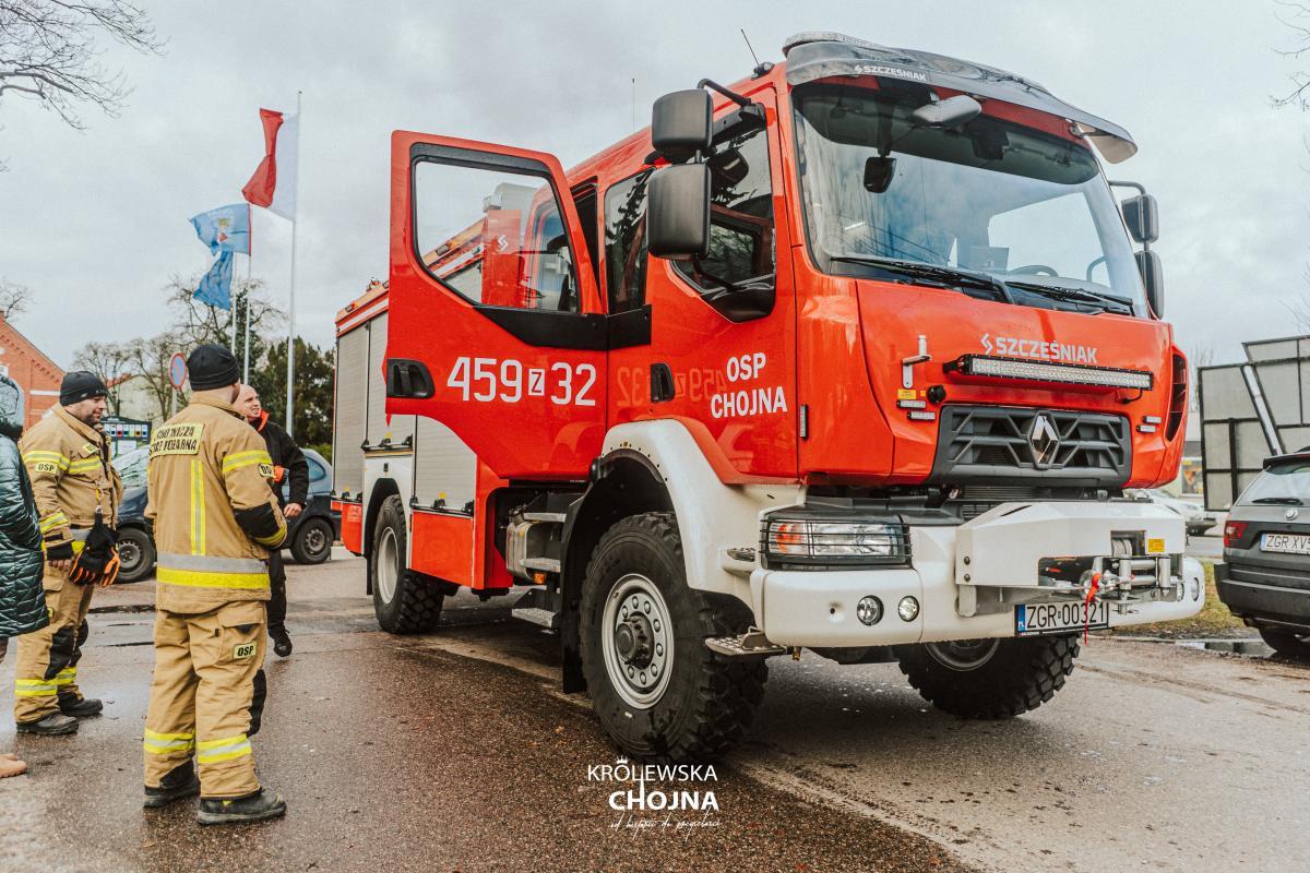 Nowy wóz dla OSP [GALERIA]