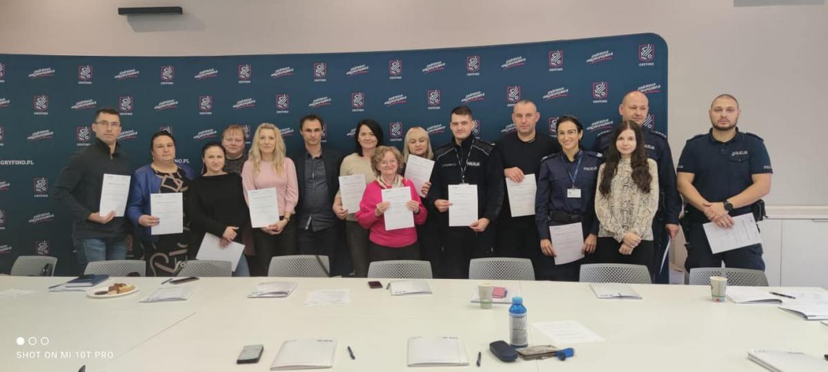 Jak zachować się przy osobie przejawiającej agresję, zaburzenia depresyjne, lękowe, bądź psychotyczne?