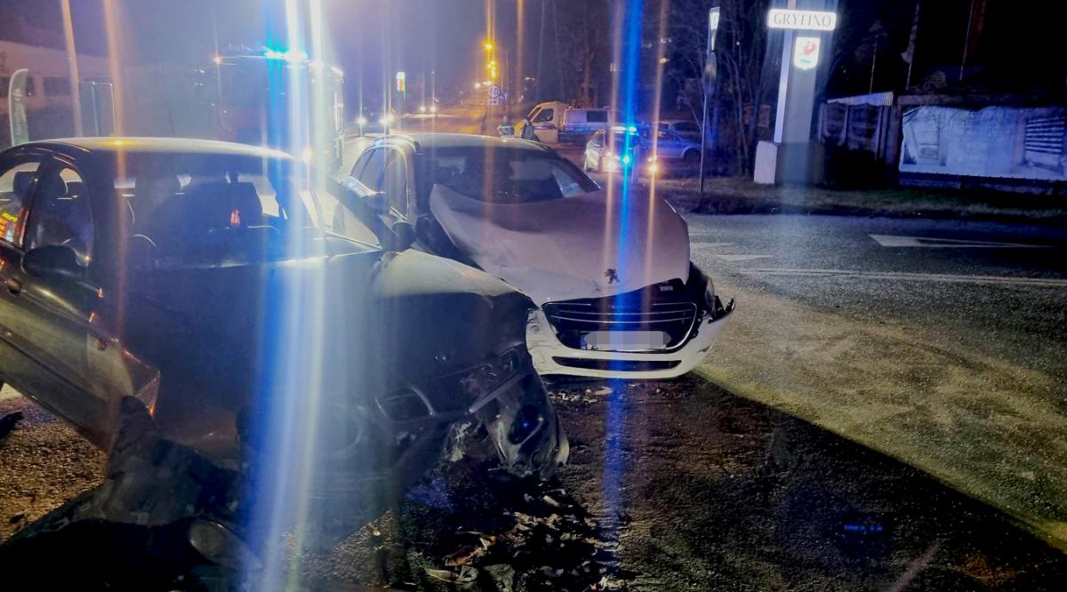 Wypadek na ul. Łużyckiej. Cztery osoby w szpitalu, w tym dwoje dzieci