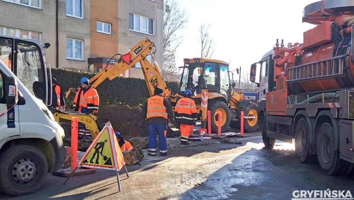 Uwaga! Nabierajcie wodę, wyłączają wodę