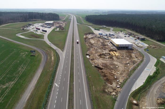 Jechał drogą S3 mając... 2,7 promila