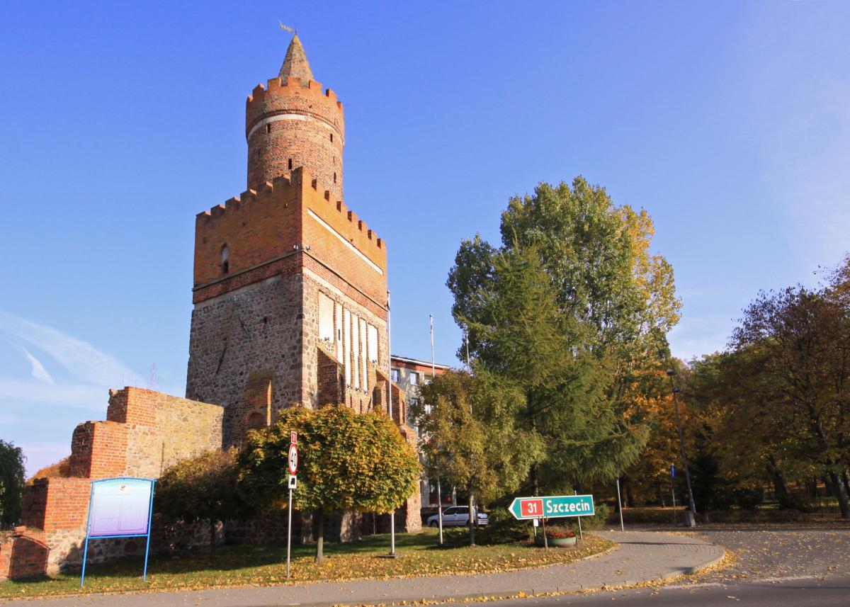 Mężczyzna potrącony na pasach. 