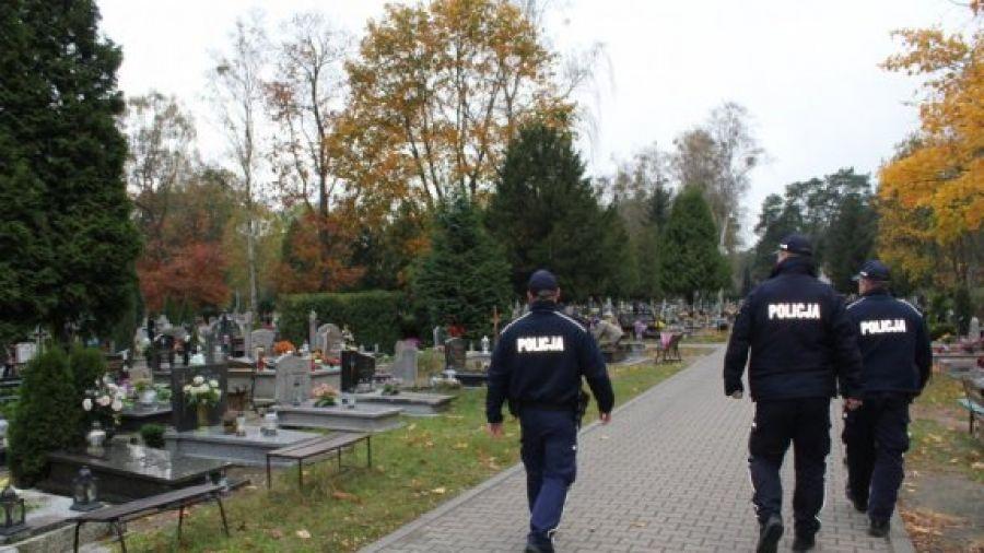 Policja apeluje: Zadbajmy, by Dzień Wszystkich Świętych był bezpieczny