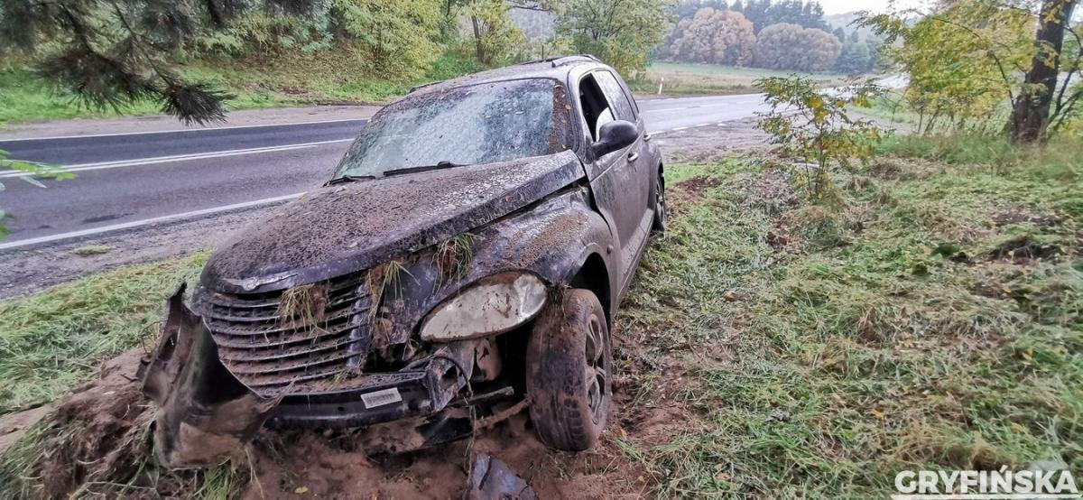 Rozbite auto przy Żórawkach