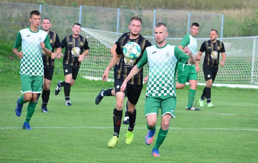 Odrzanka cały czas niepokonana. Grot strzelił... 12 goli! [WYNIKI]
