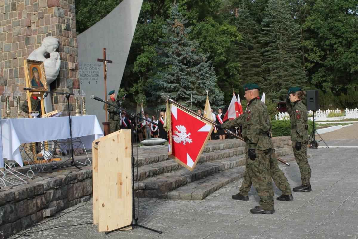 Uroczyste obchody i koncert z okazji rocznicy wybuchy wojny [GALERIA]