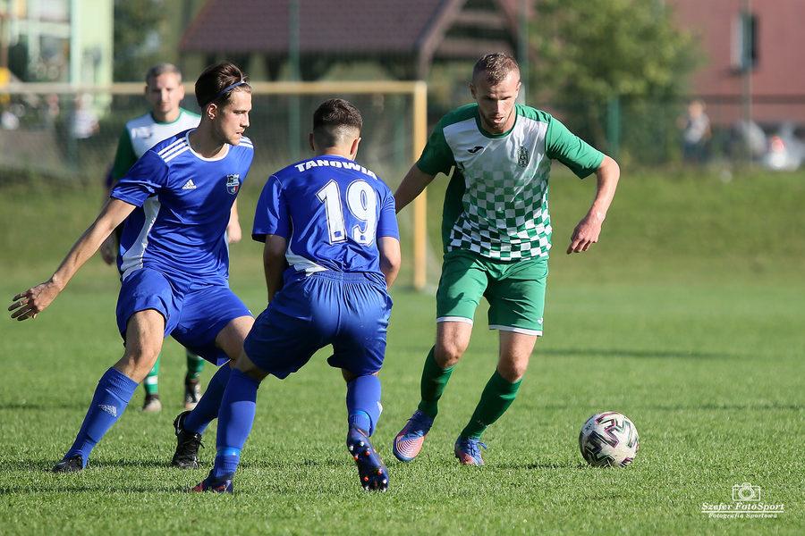W niedzielę derby. Chmielowski rozstrzela Odrzankę? A może Bykowski Grota?