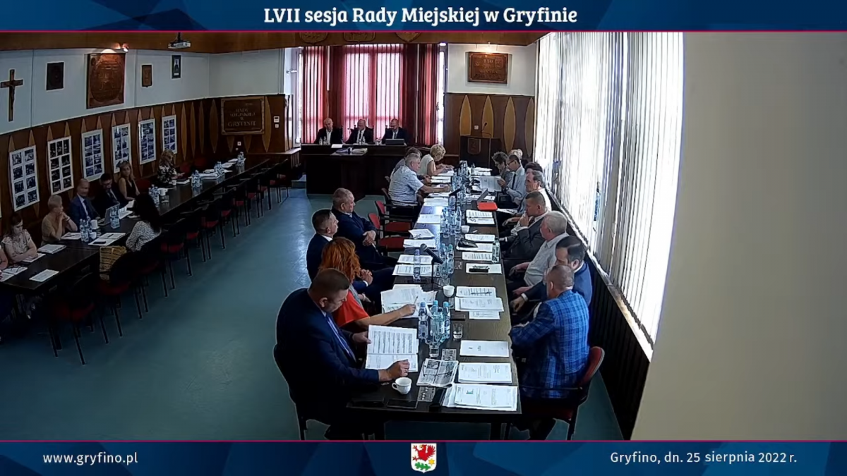 Trwa sesja Rady Miejskiej w Gryfinie. Rozmawiają m.in. o autobusie linii 1