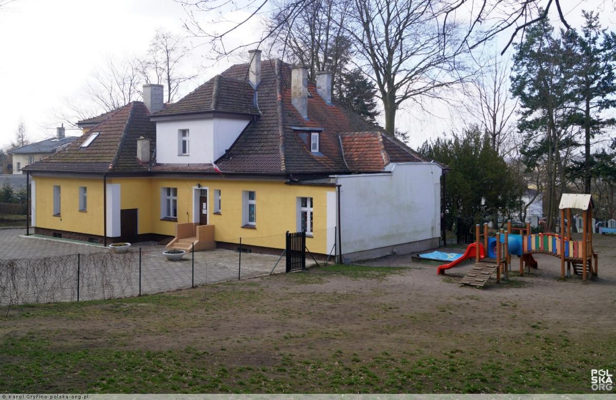 Ze zniszczonej Warszawy do willi Prütza. Trudne losy Fejgów