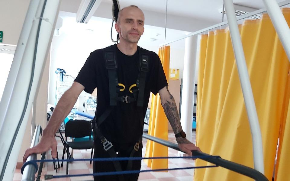 42-letni Krzysztof Giernatowski walczy o powrót do zdrowia