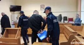 25 lat. Bo młody, niekarany, przyznał się, przeprosił