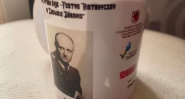 Kawka z nazistą. Podczas festynu historycznego rozda&hellip;