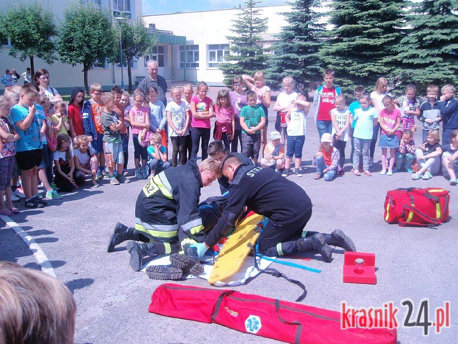 Uczniowie Dwójki wiedzą, że bawiąc się latem trzeba pamiętać o bezpieczeństwie