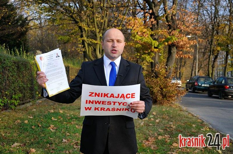 Radny Madejek zwołał konferencję: O wysadzaniu inwestycji, ignorowaniu mieszkańców i brudnych atakach przedwyborczych