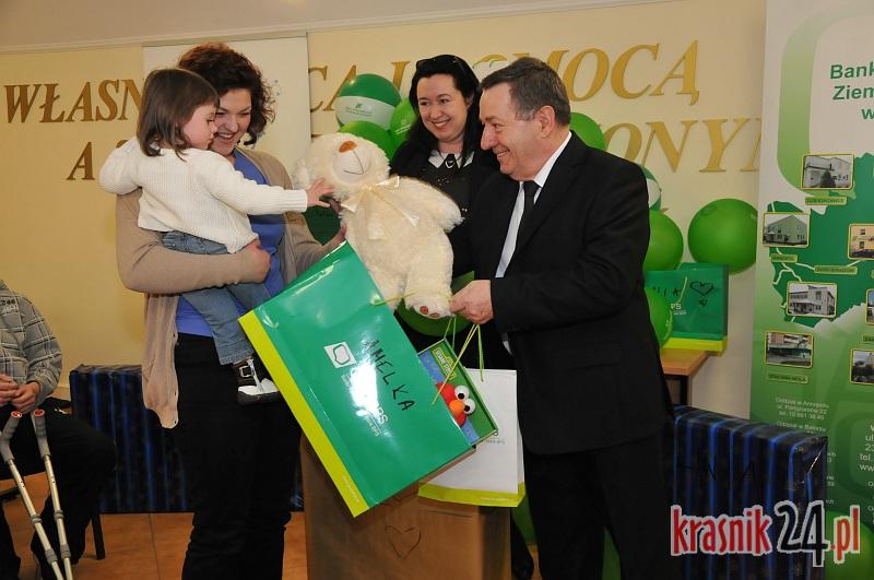 Kraśnik. Bankowcy pokazali serce i spełnili marzenia chorych dzieci