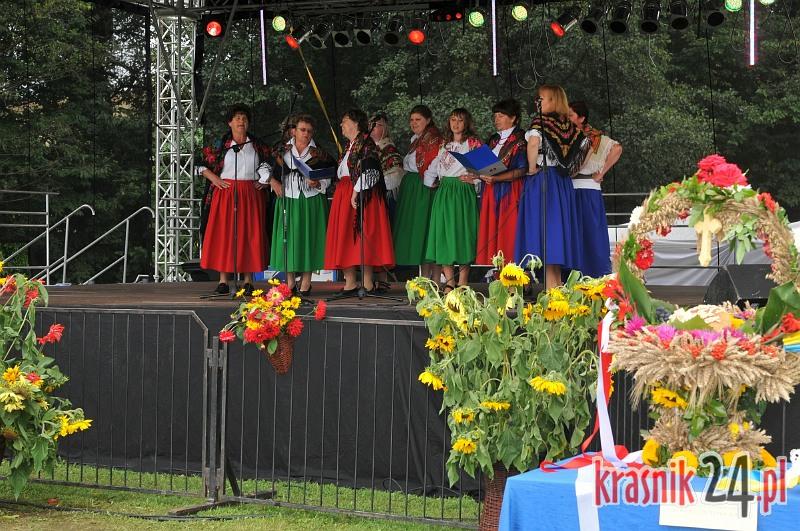 Dożynkowy czas. Festyny w gminach Trzydnik, Zakrzówek, Dzierzkowice, Gościeradów, Szastarka