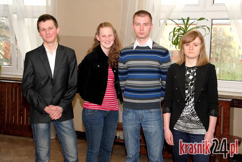 Kraśnik. Troje uczniów Reja jeszcze przed maturą miało indeksy w kieszeni