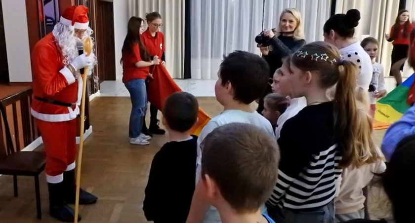 Świąteczne spotkanie z Mikołajem