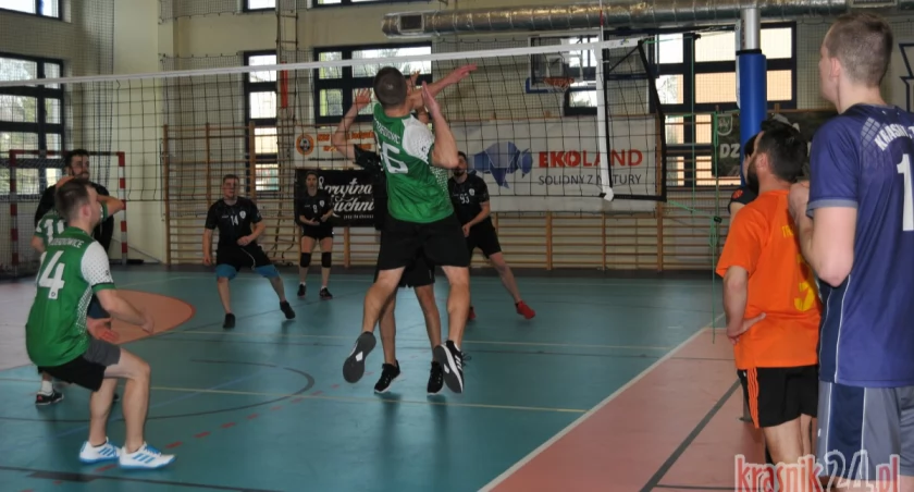 12 siatkarskich ekip będzie rywalizować Dzierzkowicach