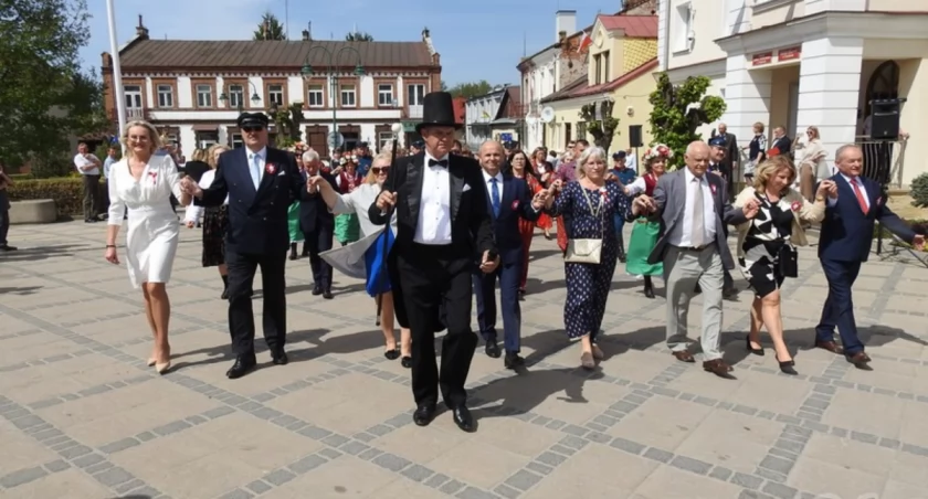 Uroczysty polonez w Święto Konstytucji