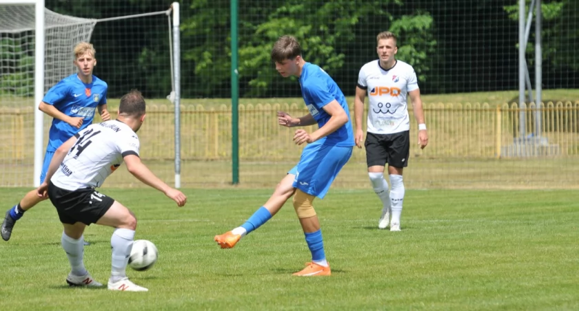 Pierwsza Stal i Tęcza triumfują, przegrana rezerw Stali