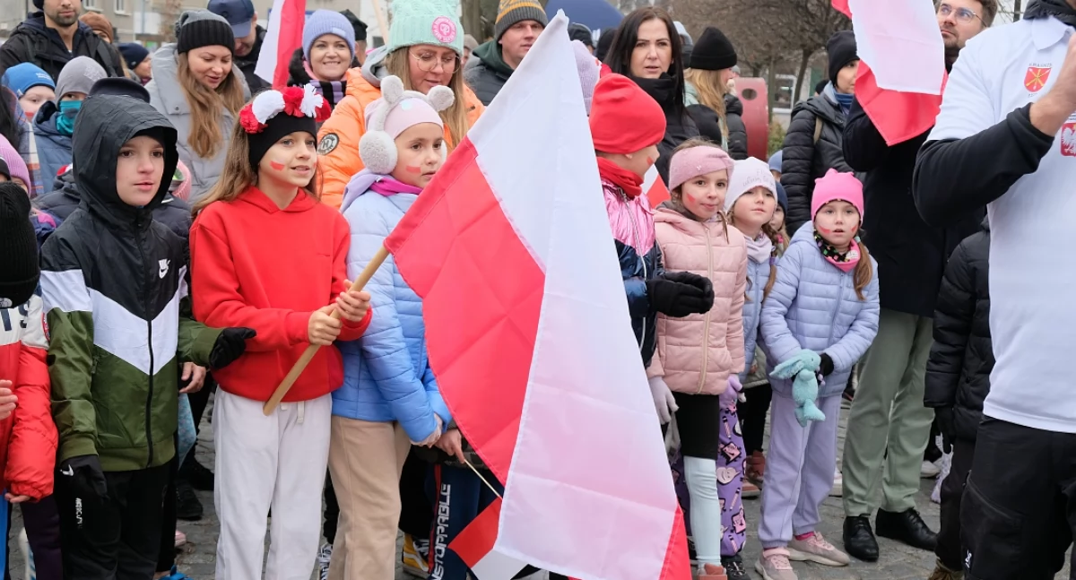 Świąteczne bieganie na kraśnickim Rynku