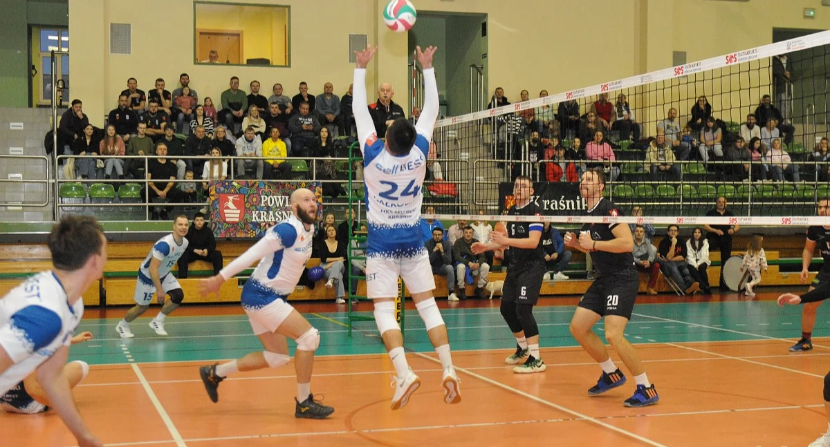 Urodzinowy prezent dla trenera. MKS sellBest – RKS 3:0
