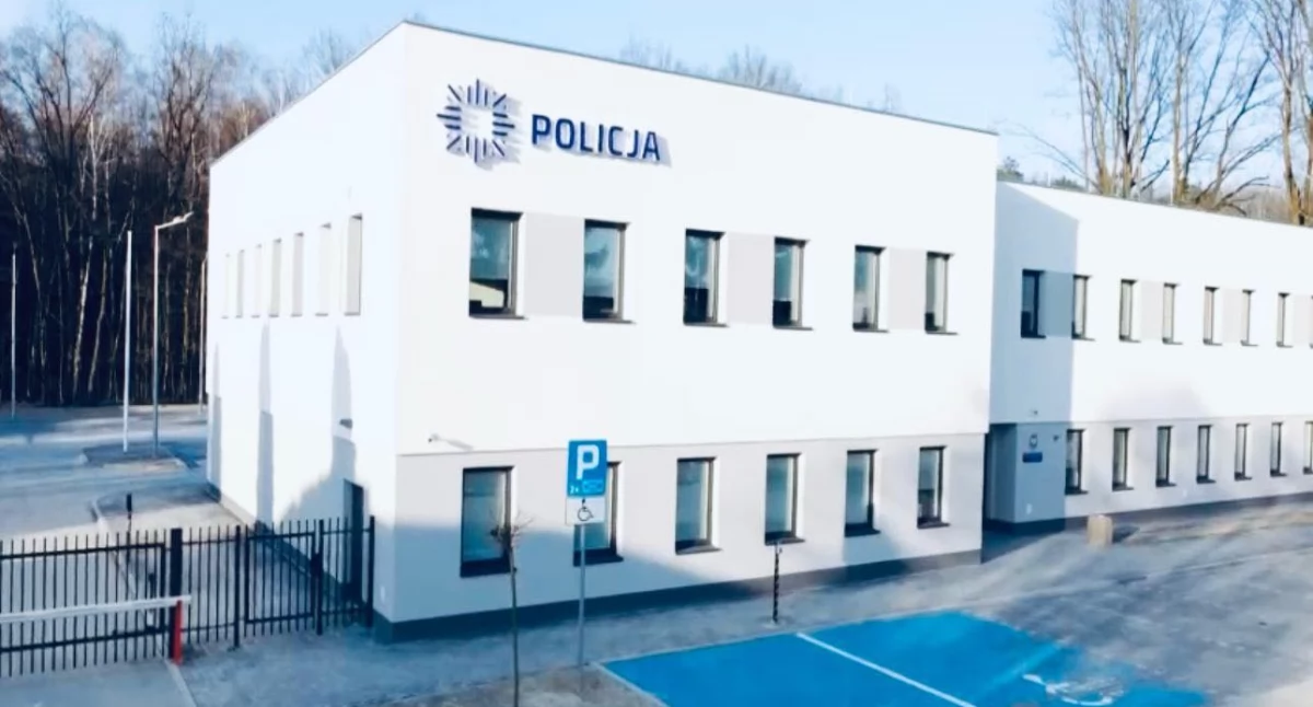 Do komisariatu pod nowy adres