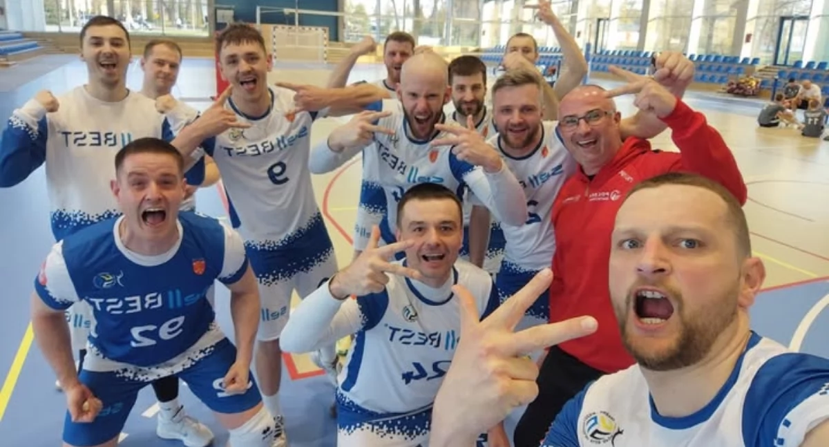 Wygraną w Dęblinie MKS sellBest zakończył III-ligowy sezon