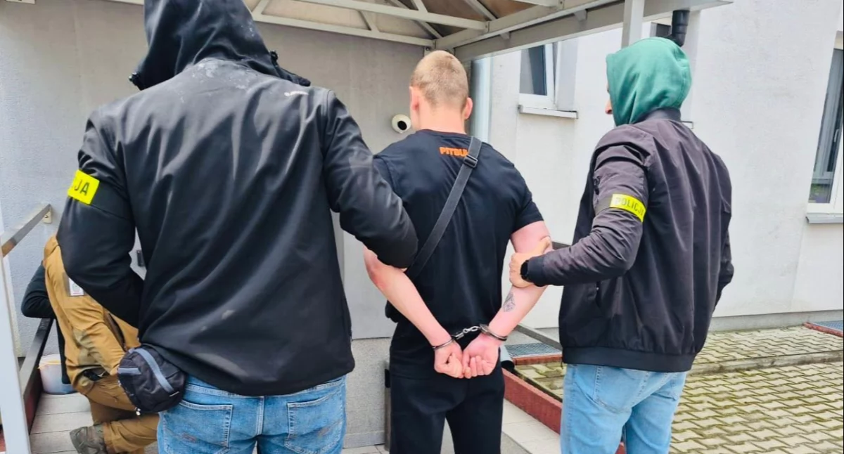 Uciekał po dachach przed policjantami