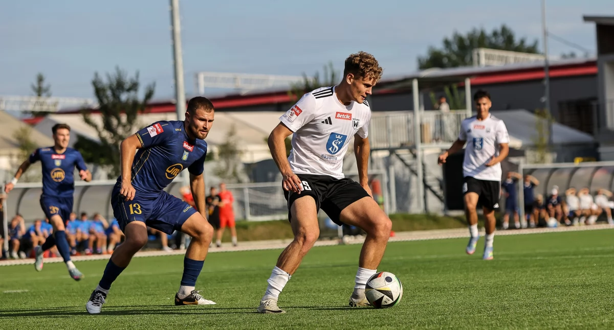 Stal Kraśnik. Jedynka przegrała z Wiślanami, Dwójka dała sobie wyrwać wygraną