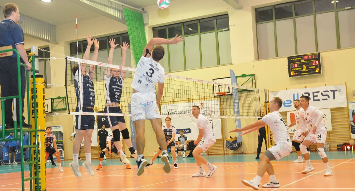 Pożegnali się z Pucharem Polski. MKS sellBest Kraśnik – KSS Karpaty Krosno 0:3