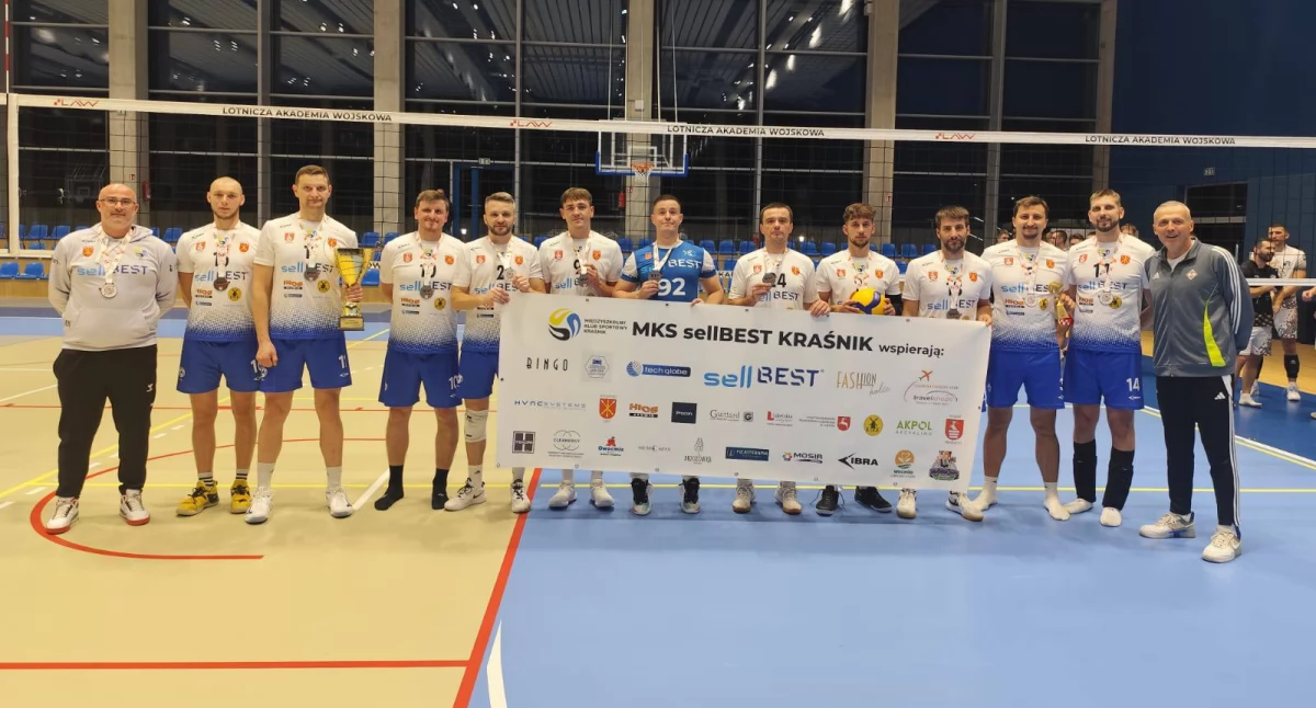 Udane turniejowe granie MKS sellBest w Dęblinie