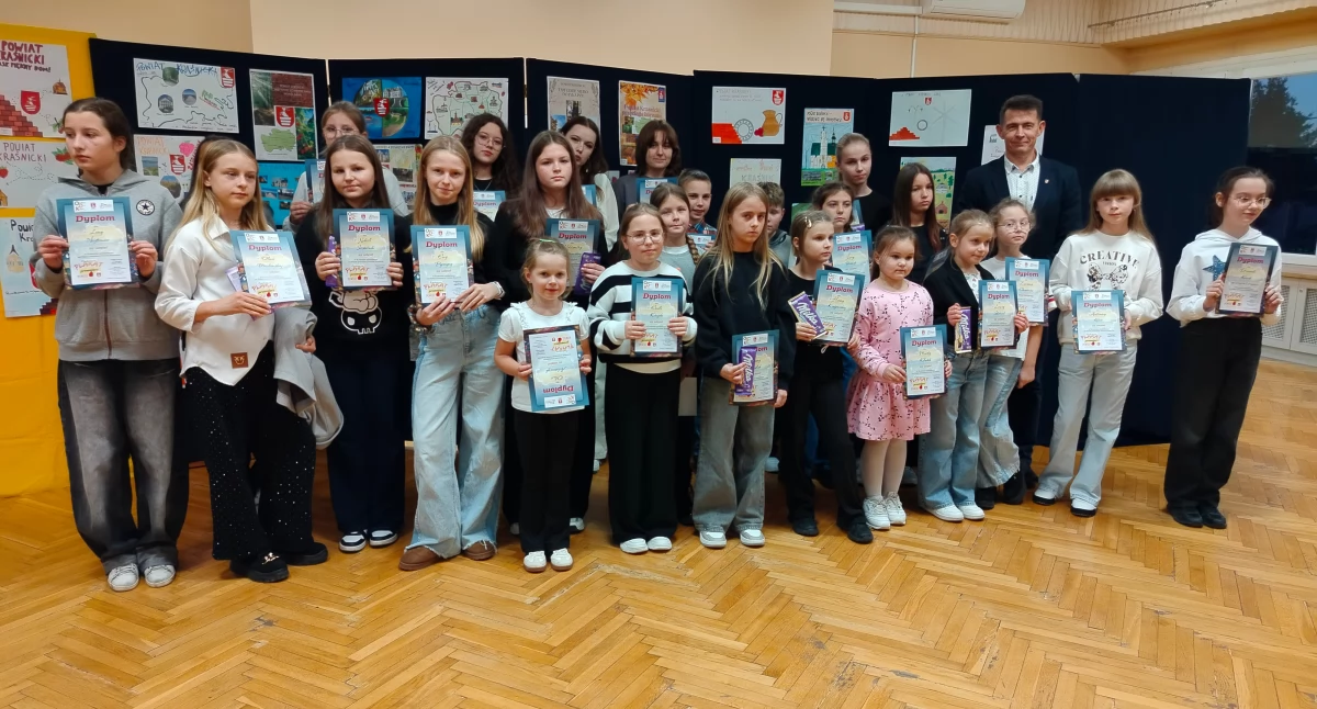 Kreatywni młodzi artyści nagrodzeni – Konkurs Plastyczny na Plakat Promujący Powiat Kraśnicki rozstrzygnięty
