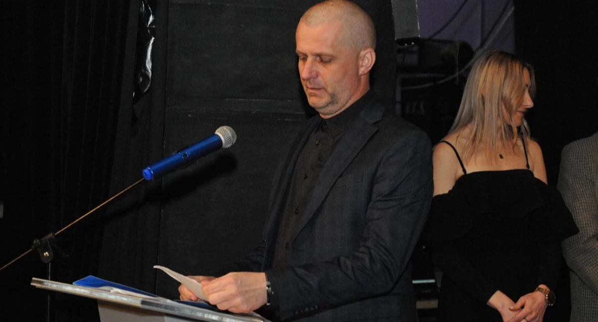 Zarząd bez absolutorium, jest chętny na Stal, ale bez długów
