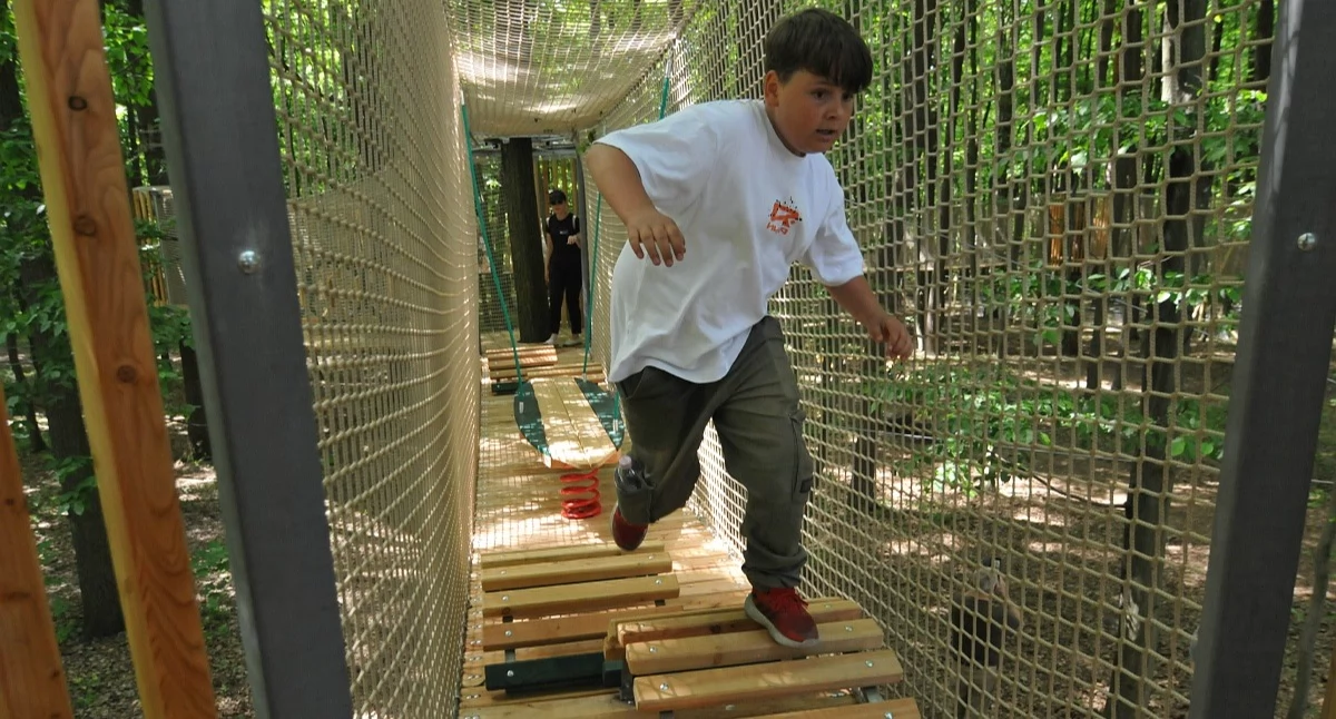 Tłumy mieszkańców na „Majówce z Funduszami. Uroczyście otwarto nowy park linowy