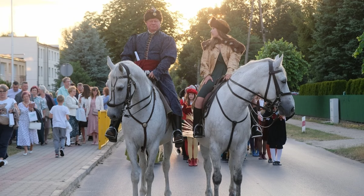 Dzierzkowice historycznie i na wspólnej biesiadzie