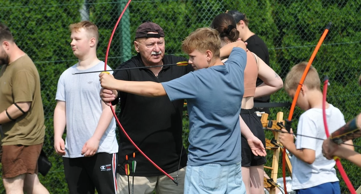 Łucznicze emocje i rodzinna zabawa na Piaskach. Za nami impreza „Być jak Robin Hood”