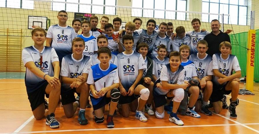 Siatkówka. Drużyny z Annopola i Kraśnika na podium Turnieju o Mistrzostwo Województwa Młodzików