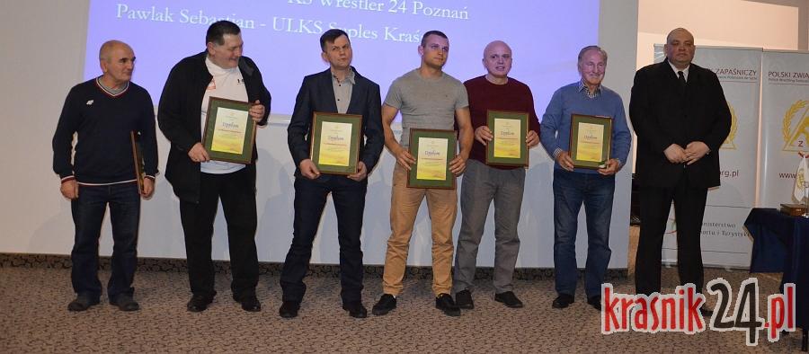 Sebastian Pawlak (L.U.K.S. Suples Kraśnik) doceniony za pracę trenerską